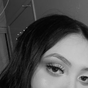 Meet your Posher, Eva